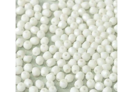 Margele Cehesti Fire-Polish 3mm 03000 Chalk White Margele Cehesti Fire-Polish 3mm 03000 Chalk White