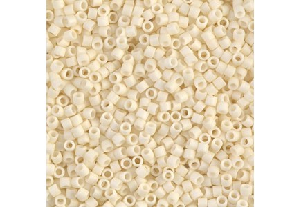 Delica 10/0 DB100352 Matte Cream