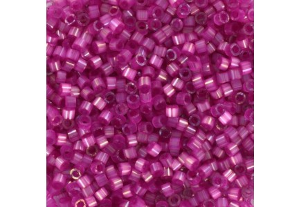 Delica 11/0 DB1808 Dyed Fuchsia Silk Satin Delica 11/0 DB1808 Dyed Fuchsia Silk Satin