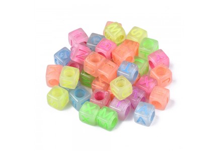Margele Litere 6x6mm Glow In The Dark
