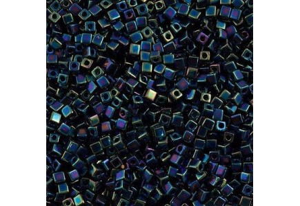 Miyuki Cube 4mm 0455 Metallic Variegated Blue Miyuki Cube 4mm 0455 Metallic Variegated Blue