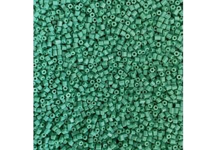 Preciosa Bugle Fatetate 2mm 31001/53250 Op. Green