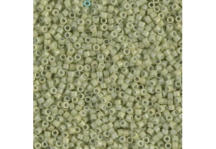 Delica 11/0 DB2123 Duracoat Op. Fennel