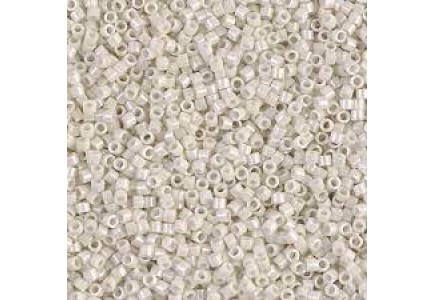 Delica 10/0 DB100211 Opaque Alabaster Luster Delica 10/0 DB100211 Opaque Alabaster Luster