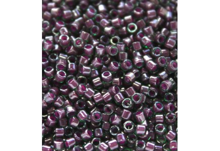 Delica 11/0 DB0279 Lined Green Maroon Luster Delica 11/0 DB0279 Lined Green Maroon Luster