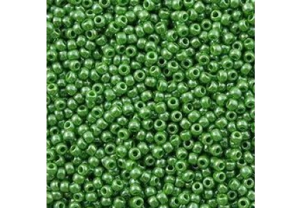 Margele Toho 11/0 0130  Opaque Lustered Mint Green 