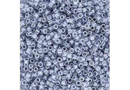 Delica 11/0 DB0242 Lined Crystal Grey 