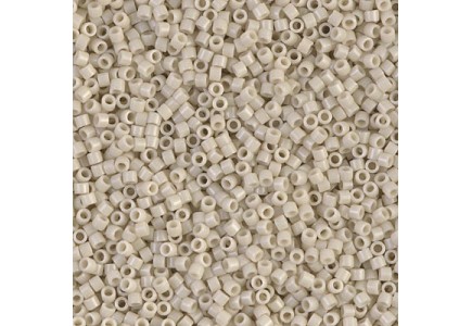 Delica 11/0 DB0261 Opaque Linen Luster