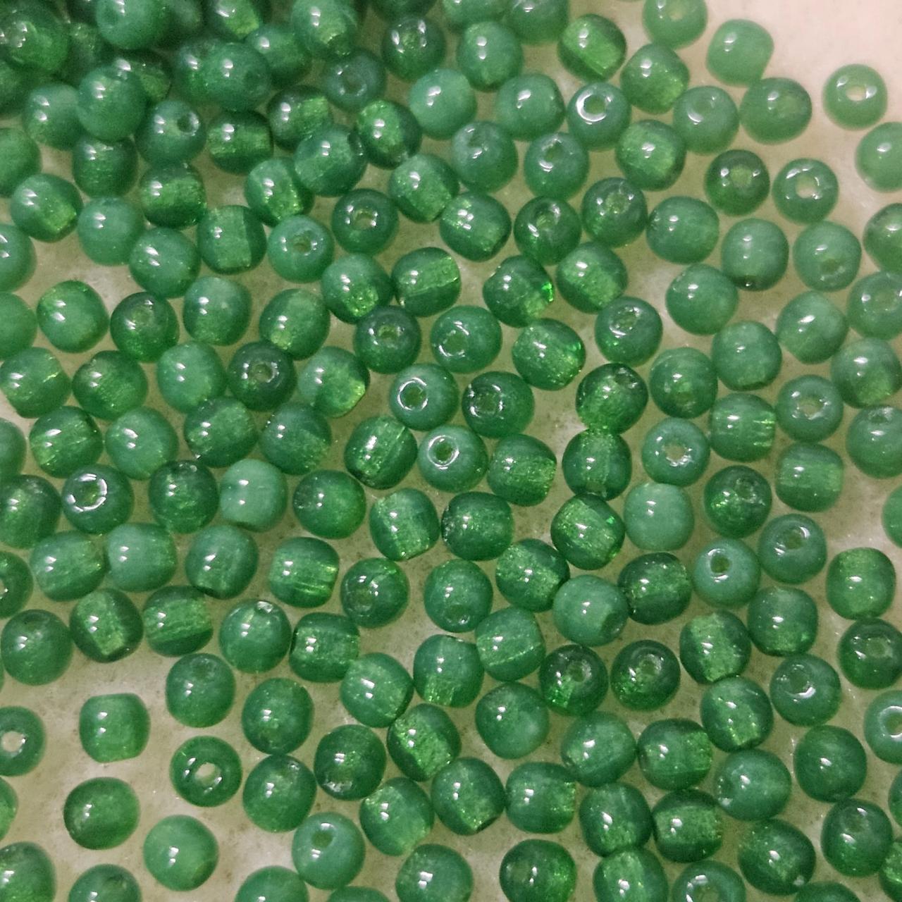 Margele rotunde 3mm 51010 Milky Apple Green