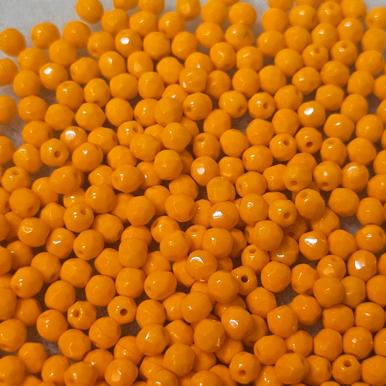 Fire Polish 4mm 93120 Opaque Orange