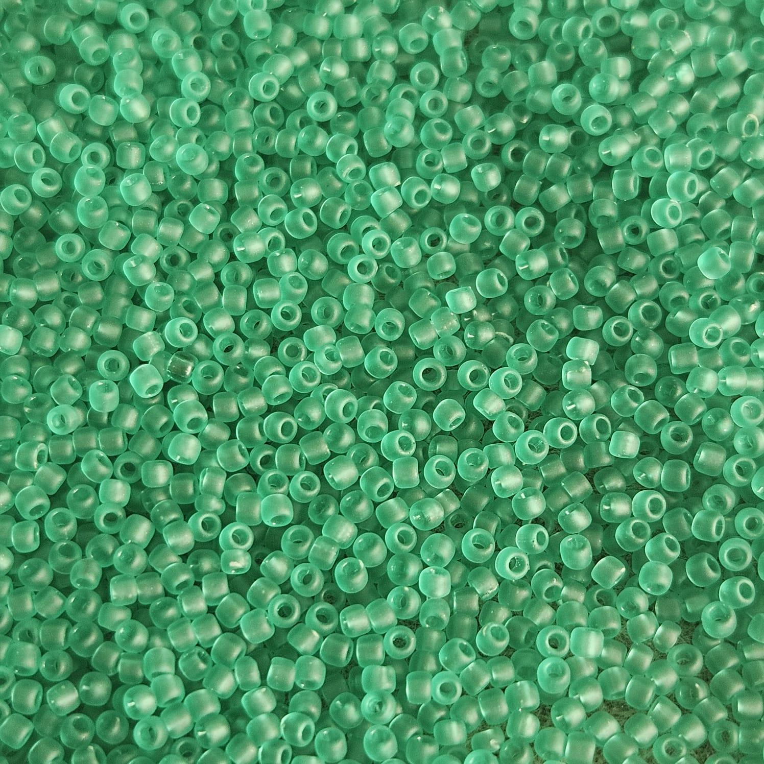 Margele Toho 11/0 0072F Transp Frosted Dk Peridot — Imaginea 2