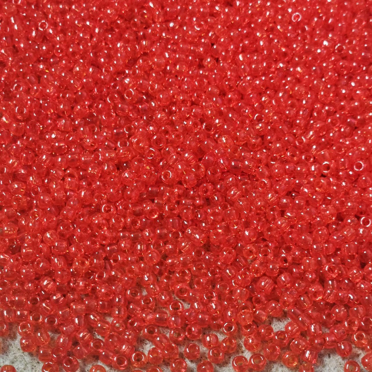 Toho 8/0 0005 Transparent Lt. Siam Ruby