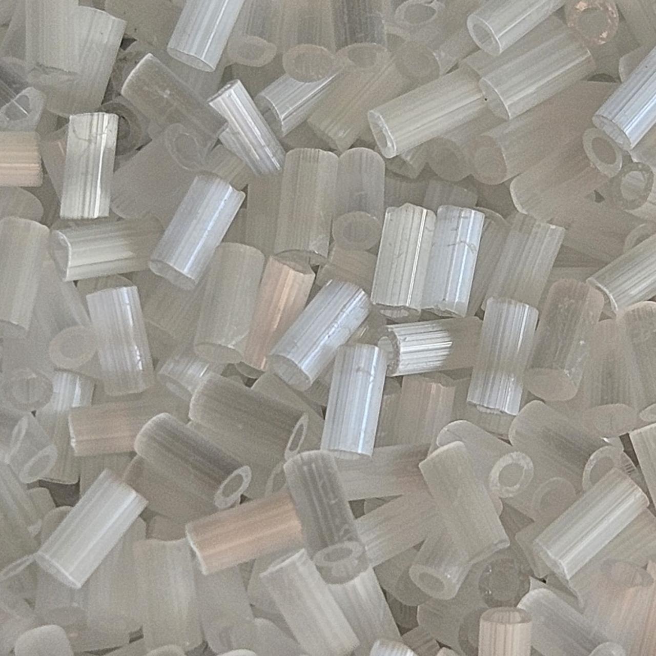 Miyuki Bugle 3mm 0037 Crystal Silk Satin — Imaginea 2