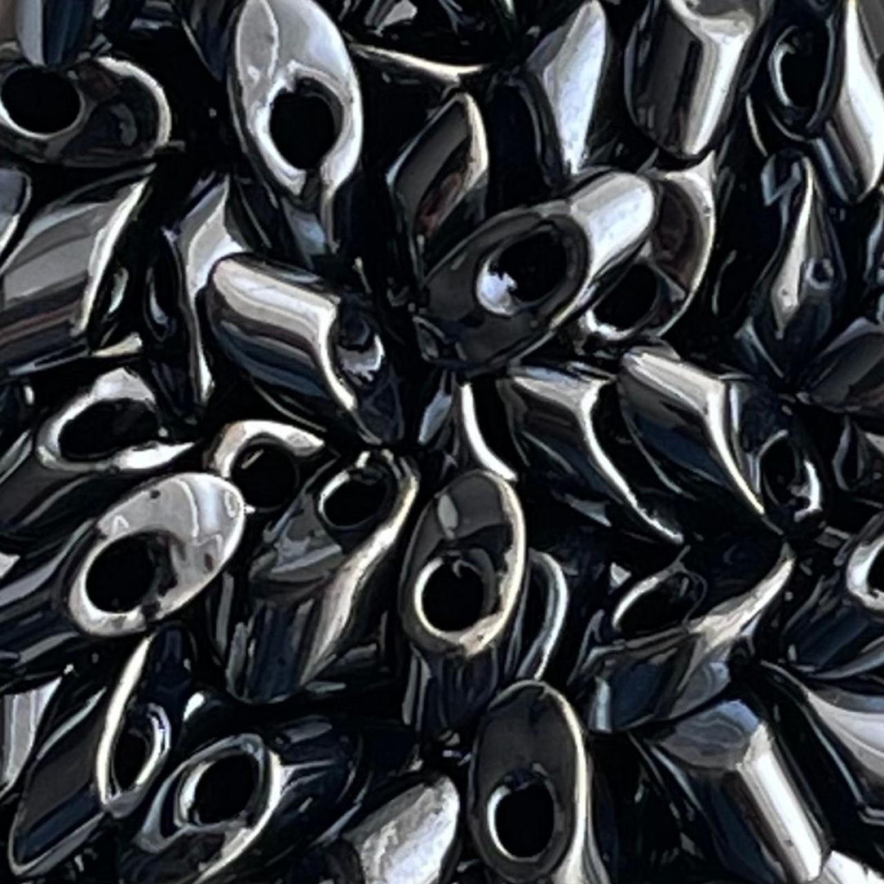 Miyuki Long Magatama 4x7mm 0451 Gunmetal