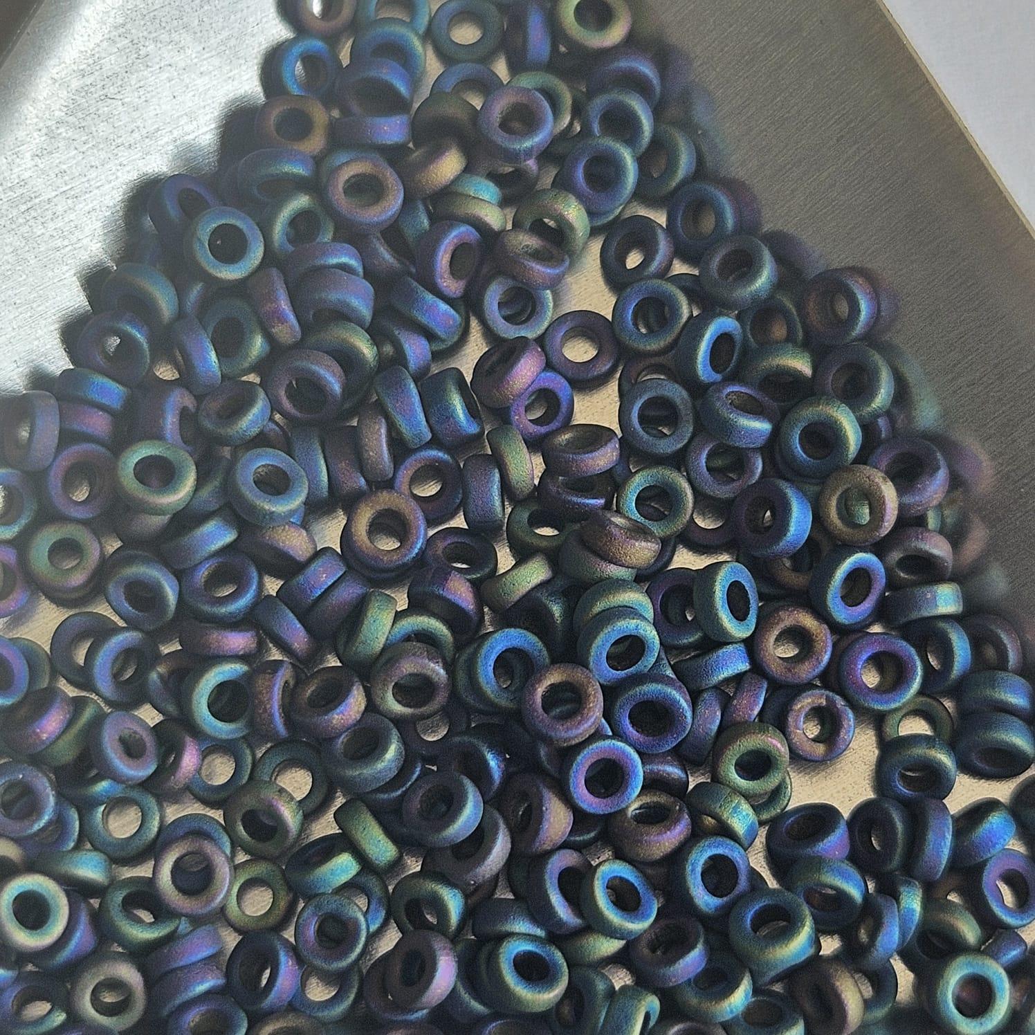 Miyuki Spacer 3x1,3mm 0401FR Black Matted AB — Imaginea 2