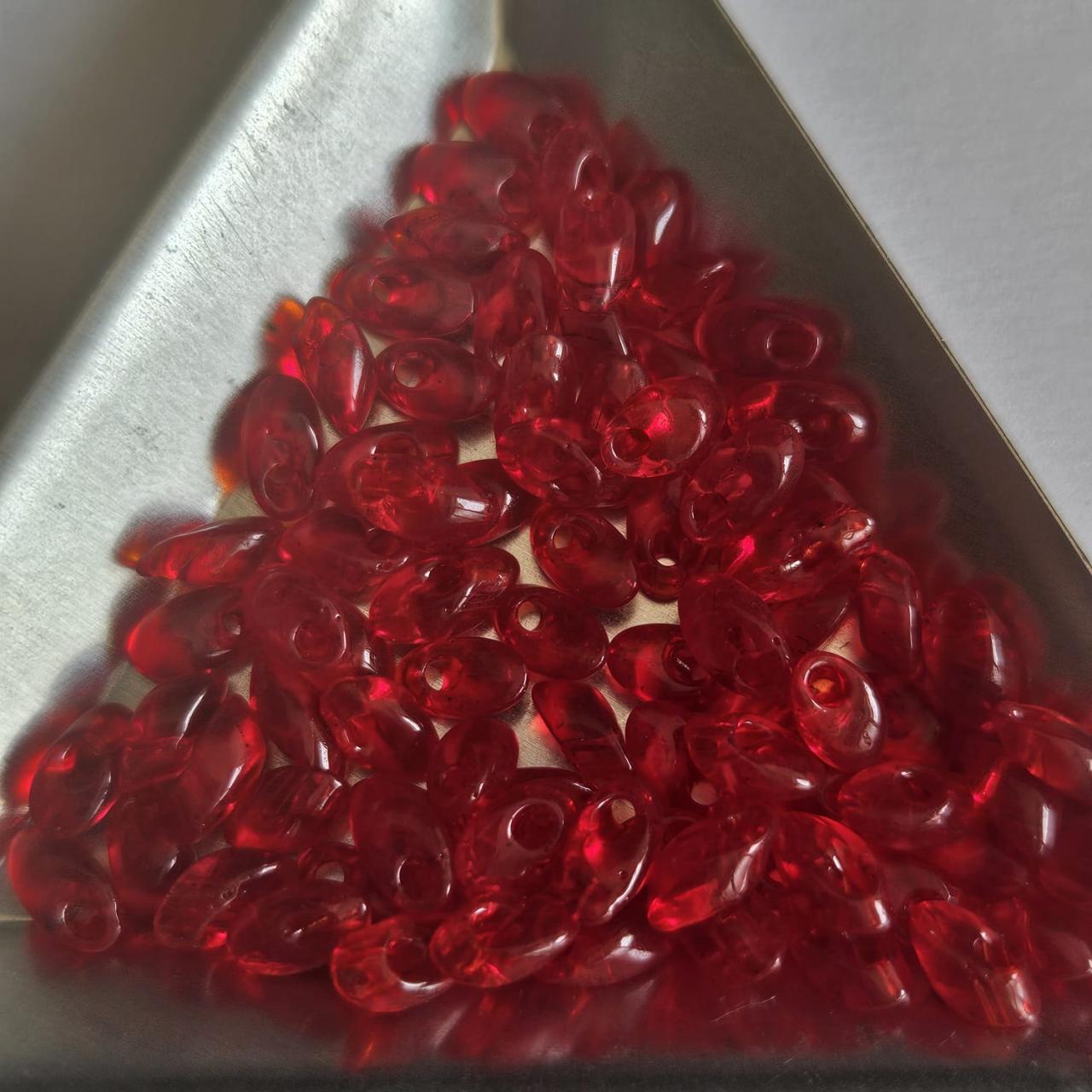 Miyuki long Magatama 4x7mm 0140 Transparent Light Red