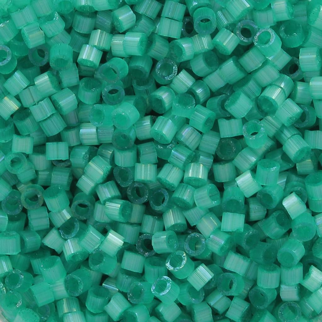 Delica 11/0 DB1813 Dyed Aqua Green Silk Satin — Imaginea 1