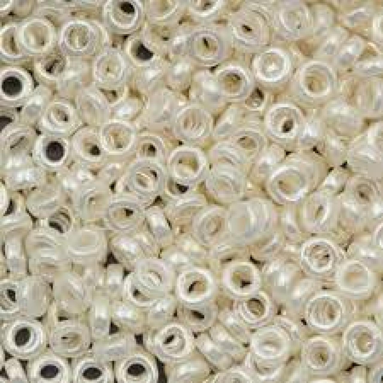 Miyuki Spacer 2,2x1 0592 Antique ivory Pearl Ceylon