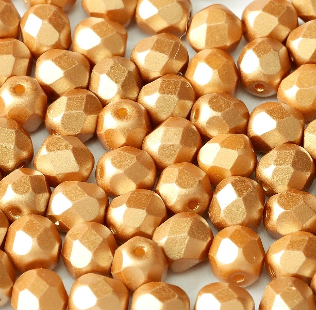 Margele Cehesti Fire-Polish 6mm 25003/02010 Alabaster Pastel Amber