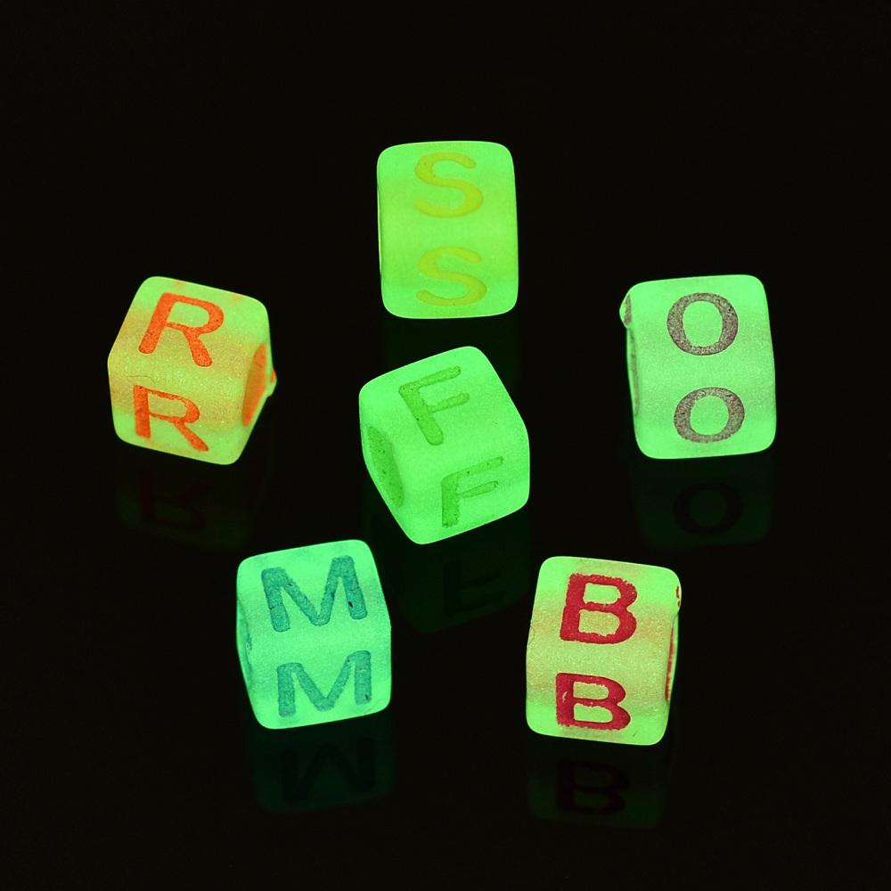 Margele Litere 6x6mm Glow In The Dark — Imaginea 2