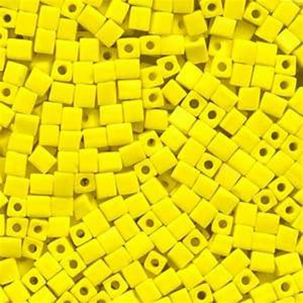 Miyuki Cube 4mm 0404 Opaque Yellow