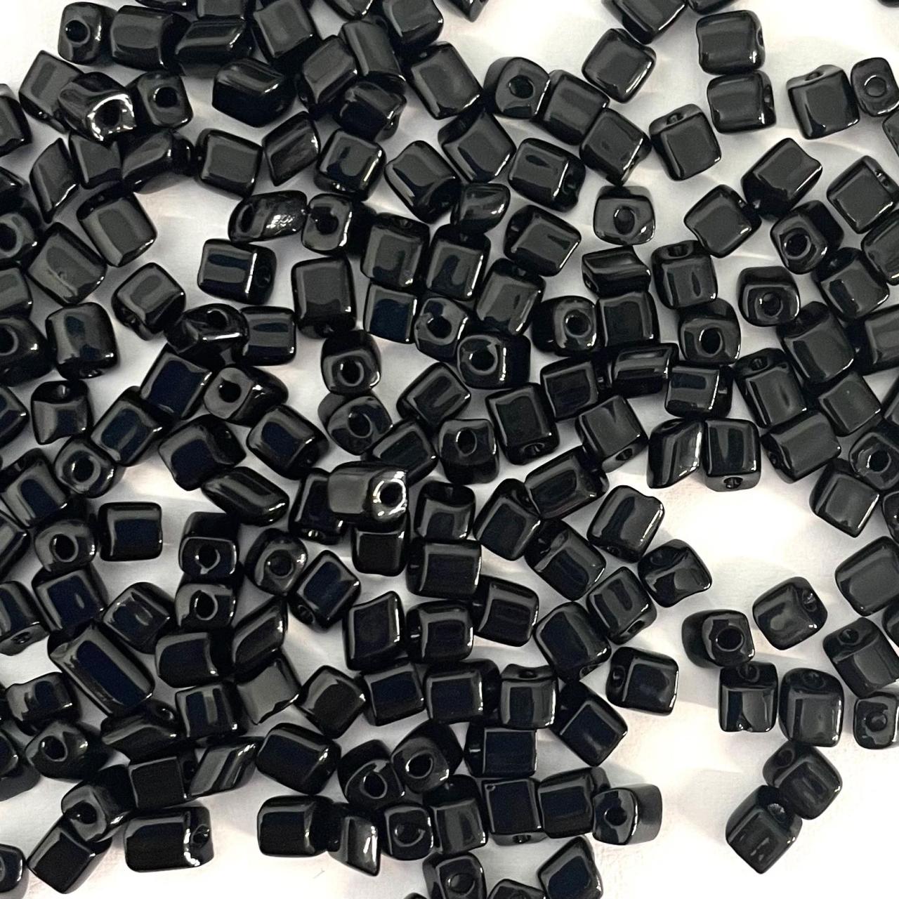 Preciosa Oblongs Oblique 3.5mm 71001/23980 Black