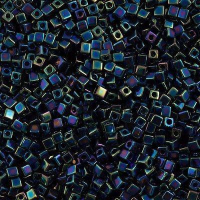 Miyuki Cube 4mm 0455 Metallic Variegated Blue — Imaginea 1