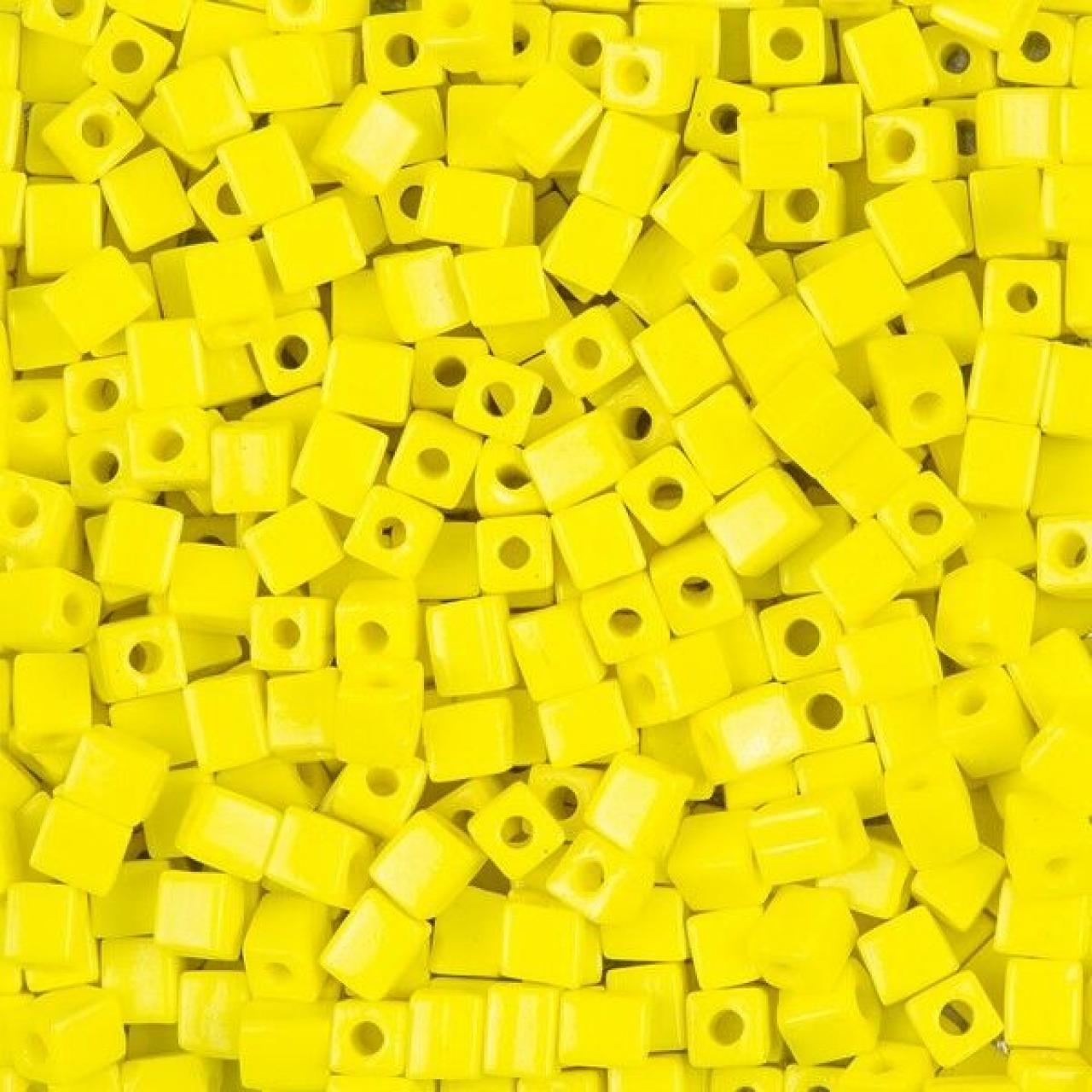 Miyuki Cube 3mm 0404 Op. Yellow