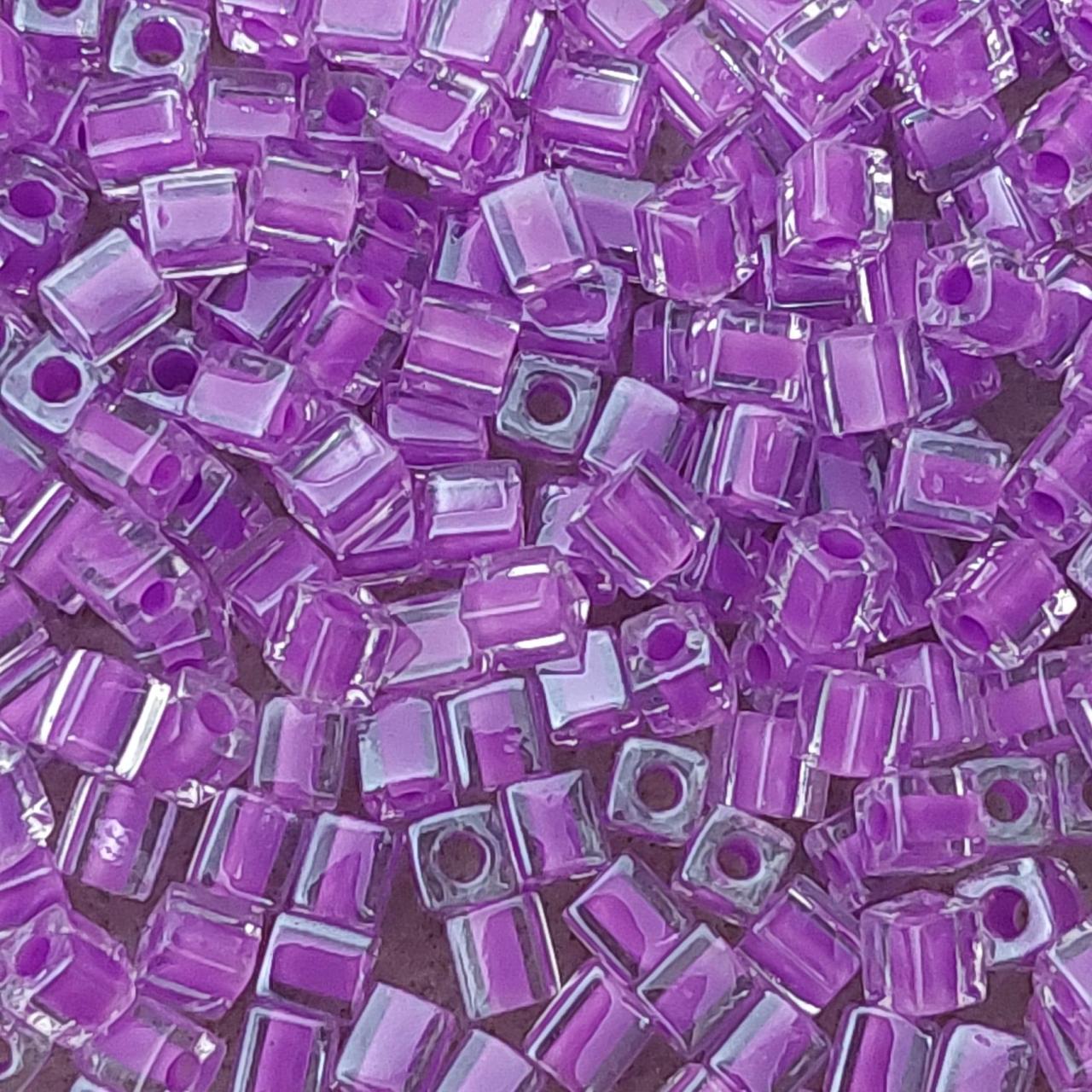 Miyuki Cube 4mm 0222 Violet Lined Crystal