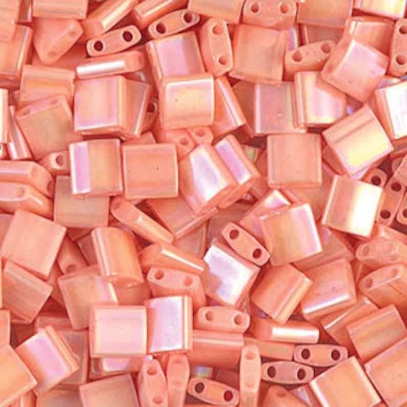 Tila TL0596 Opaque Salmon Luster — Imaginea 1