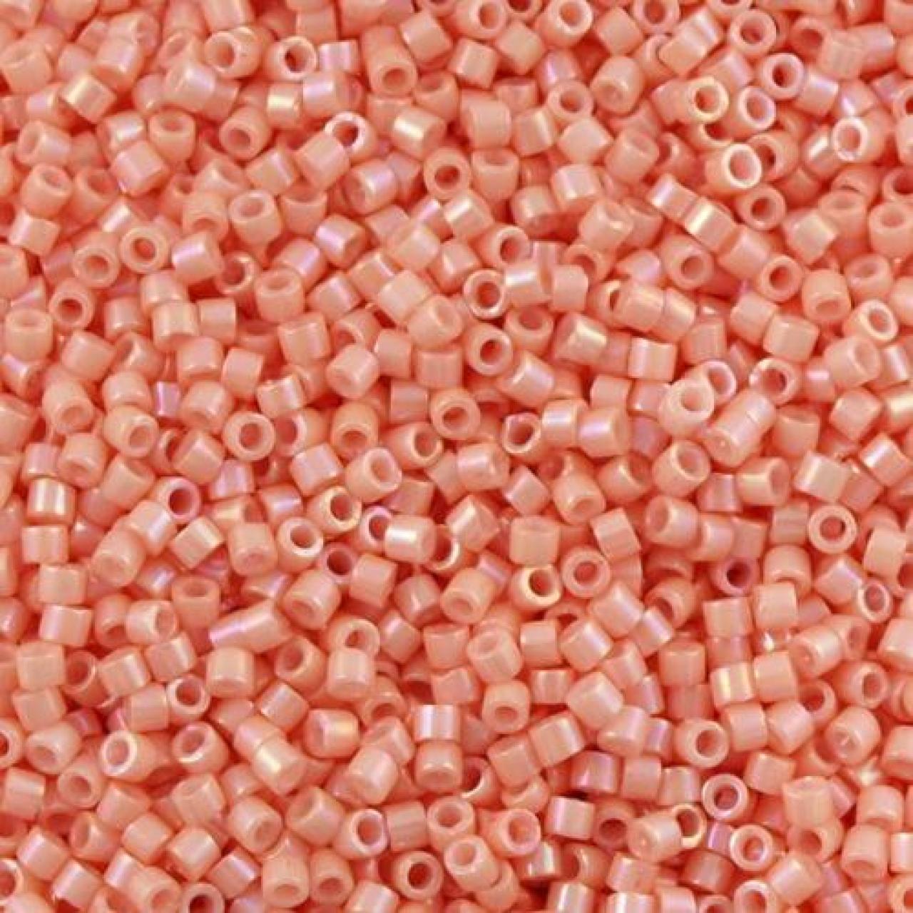 Delica 10/0 DB100207 Opaque Tea Rose Luster