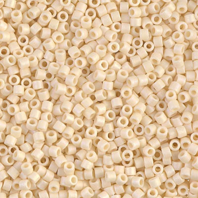 Delica 10/0 0883 Matted Opaque Dk. Cream AB — Imaginea 1
