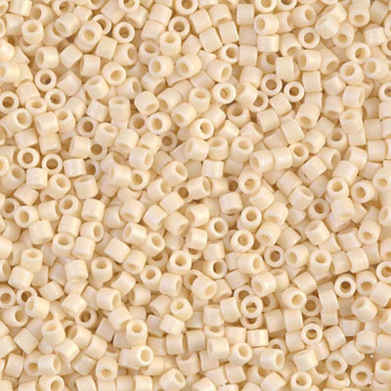 Delica 10/0 0883 Matted Opaque Dk. Cream AB