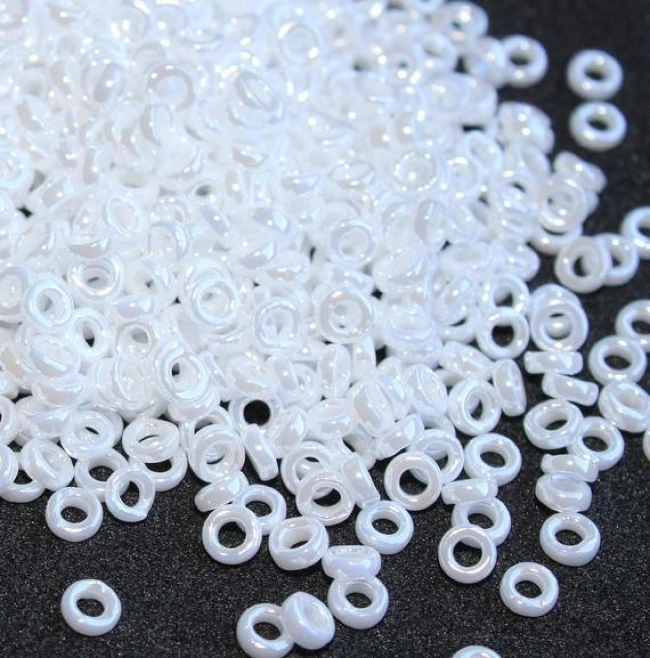 Miyuki Spacer 3x1,3mm 0420 Ceylon White Pearl