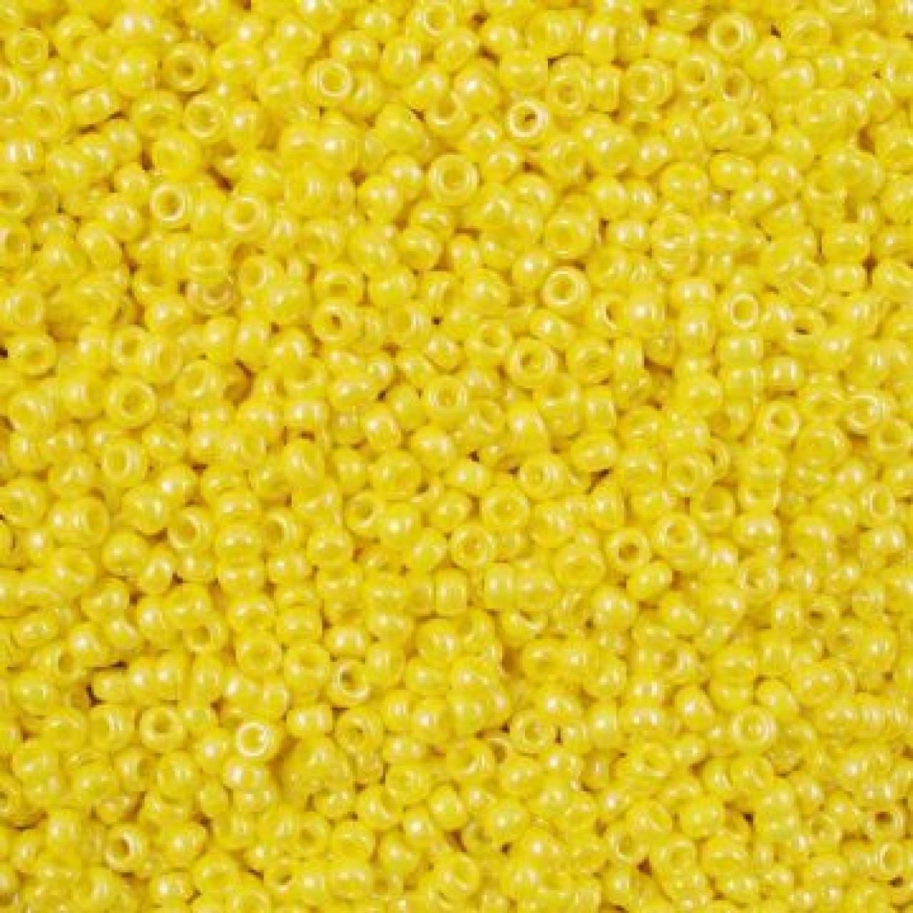 Margele de nisip Miyuki 15/0 0472 Opaque Yellow AB