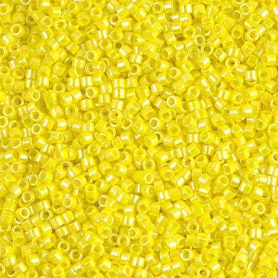 Delica 10/0 DB100160 Opaque Yellow AB — Imaginea 1