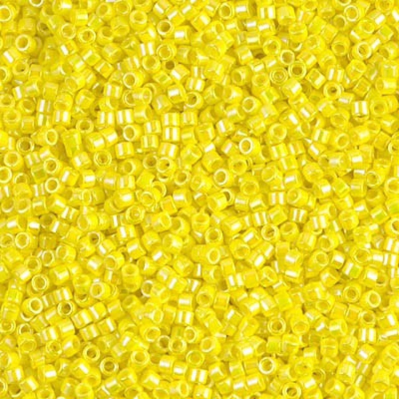 Delica 10/0 DB100160 Opaque Yellow AB