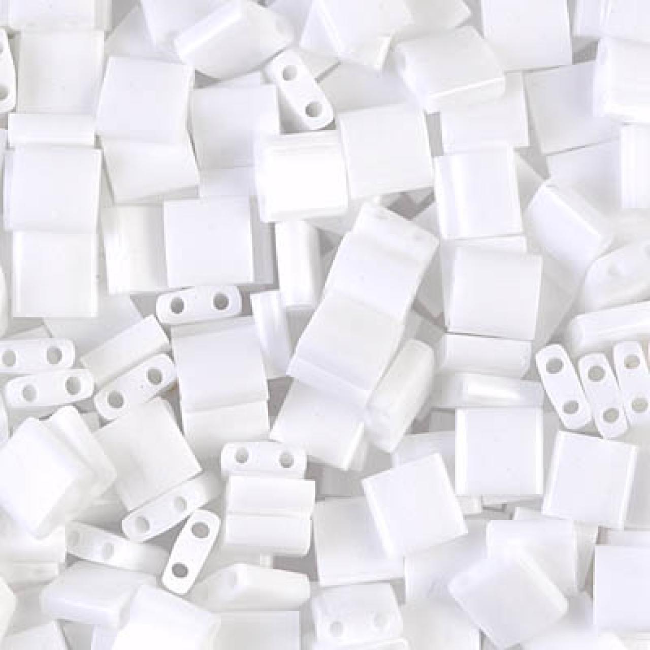 Tila TL00402 Opaque White