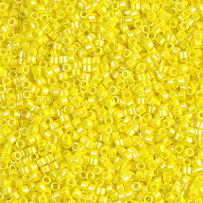Delica 11/0 DB0160 Opaque Yellow AB — Imaginea 1