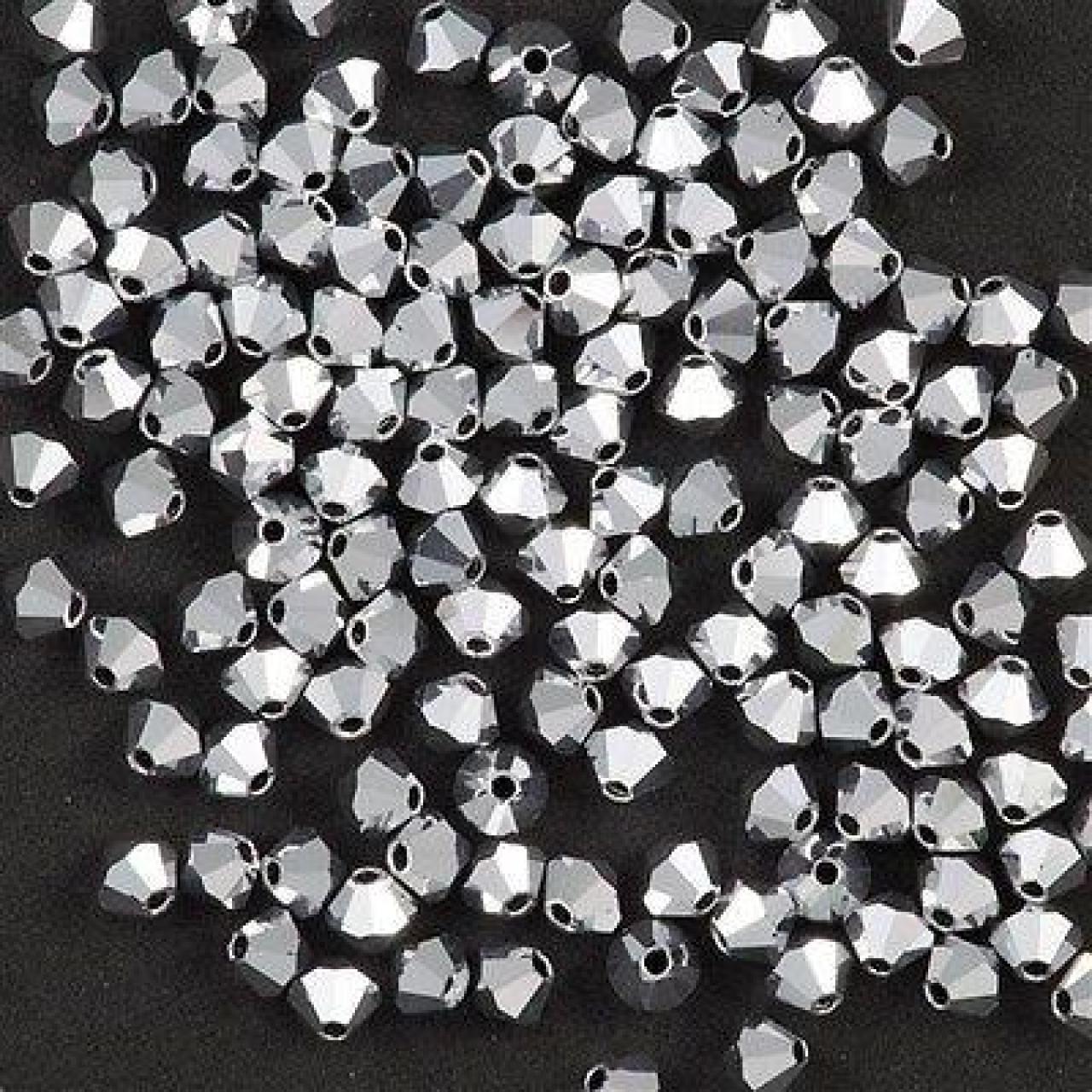 Preciosa 4mm Crystal Labrador Full