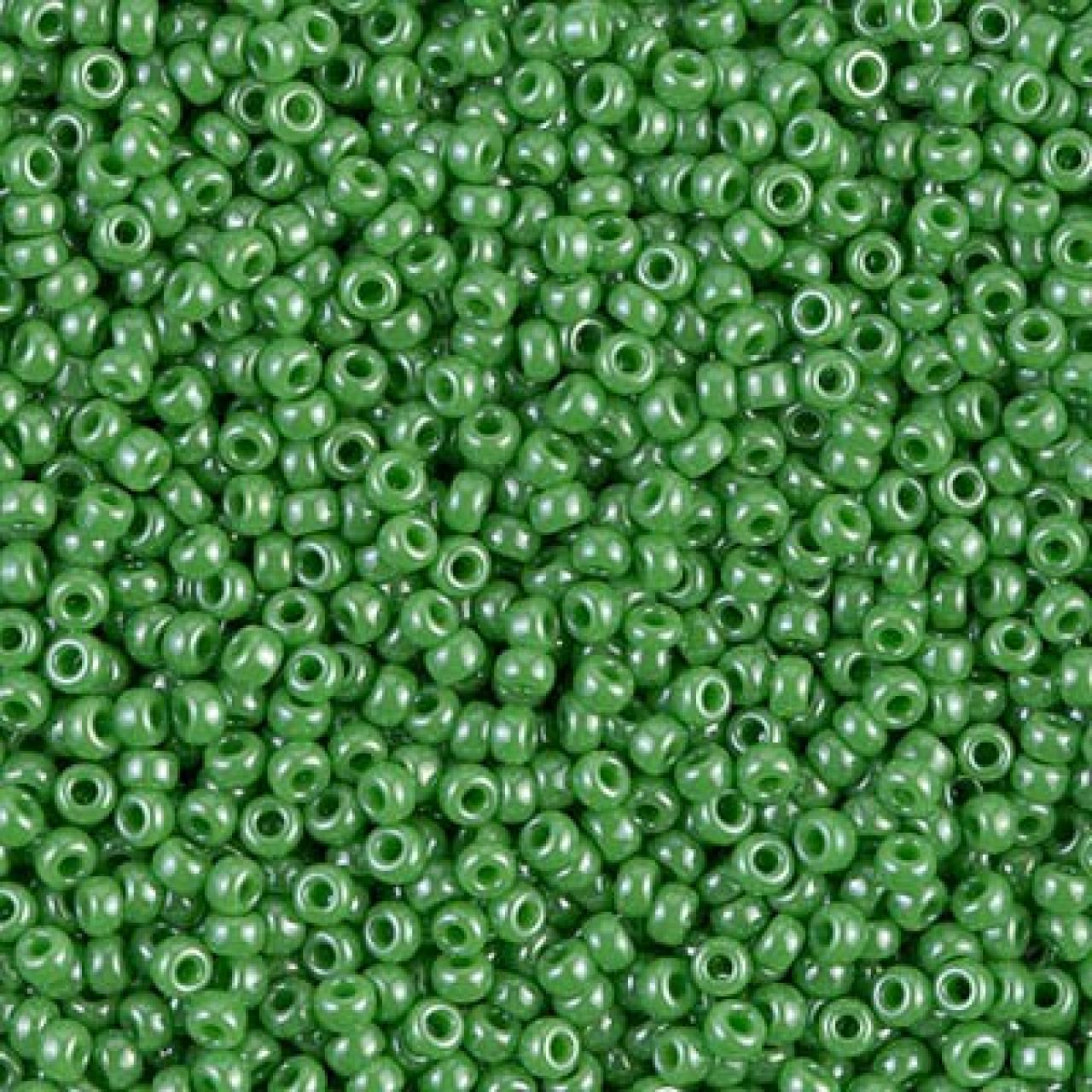 Margele de nisip Miyuki 11/0 0431 Opaque Green Luster