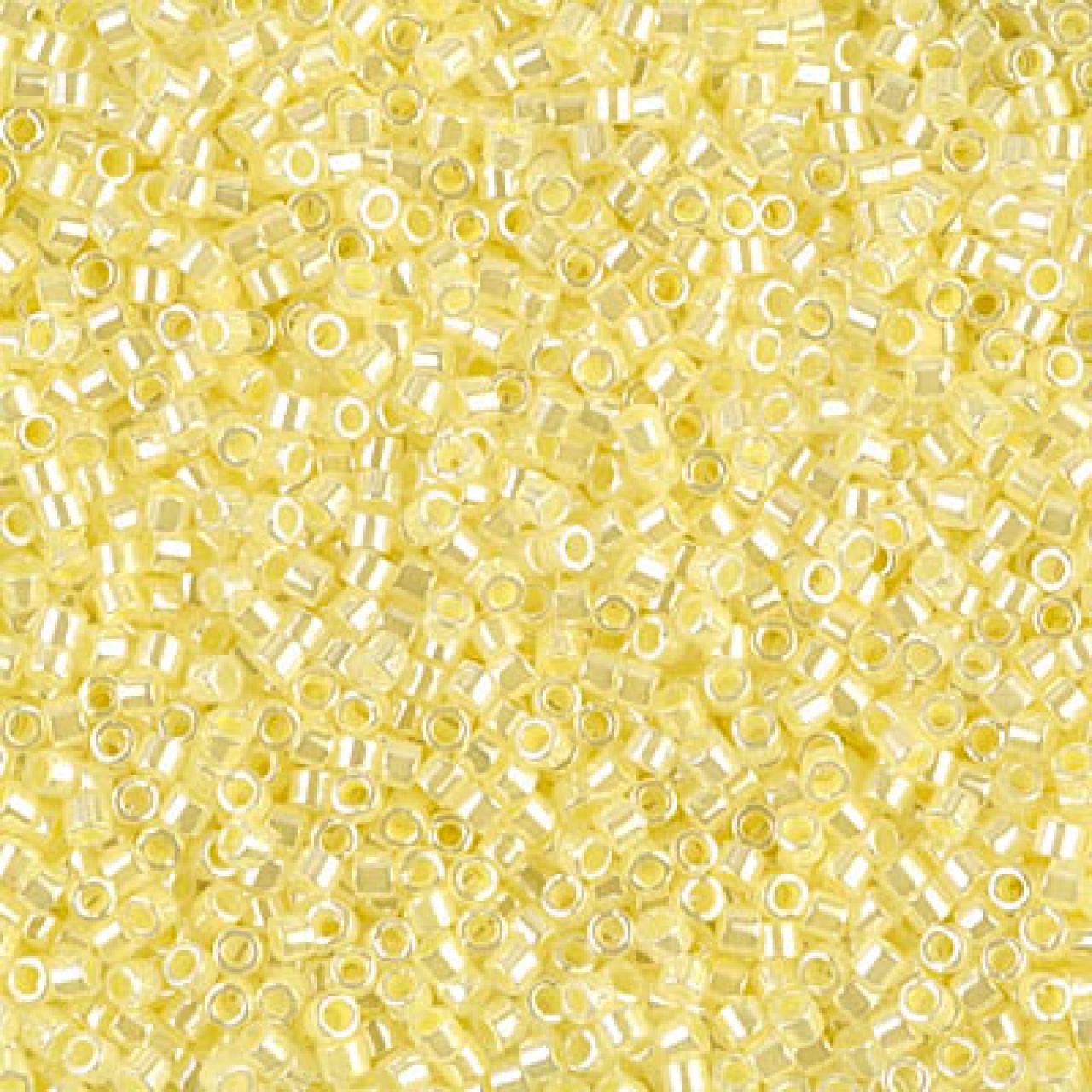 Delica 11/0 DB0232 Lined Crystal Pale Yellow