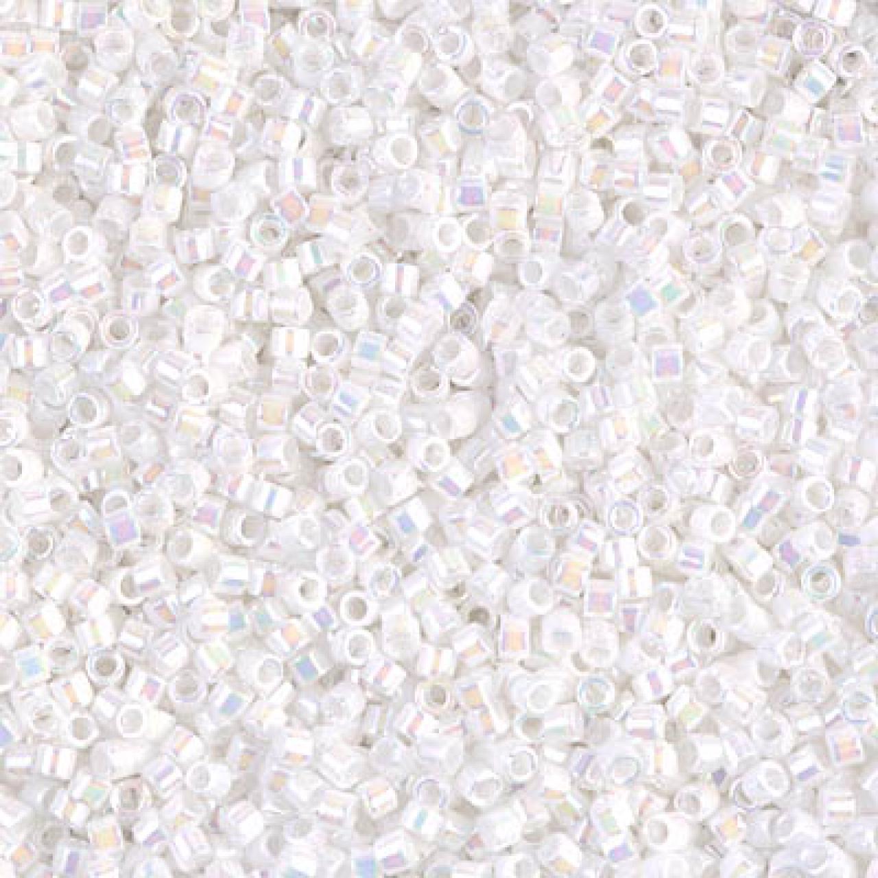 Delica 11/0 DB0202 White Pearl AB