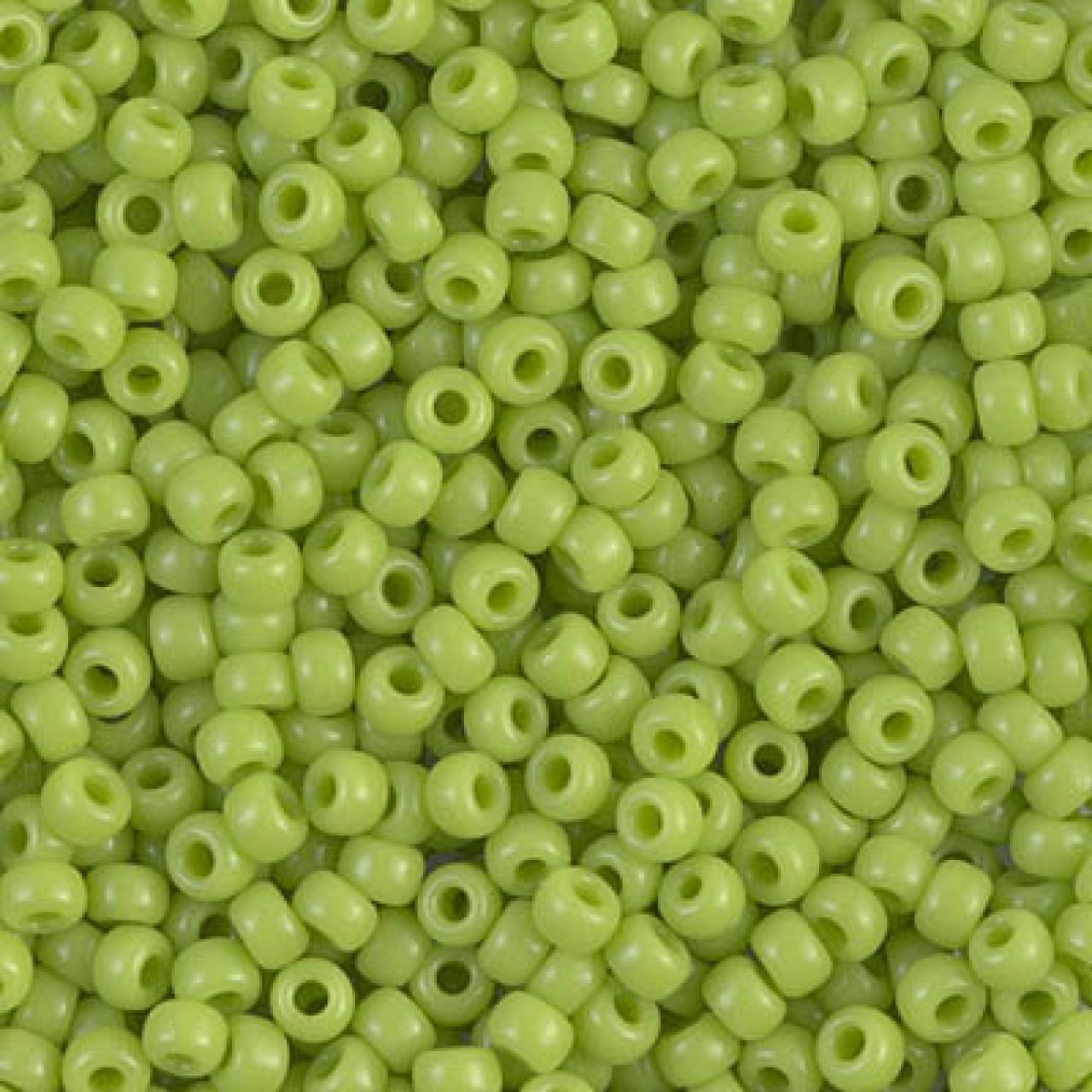 Margele de nisip Miyuki 8/0 0416 Opaque Chartreuse