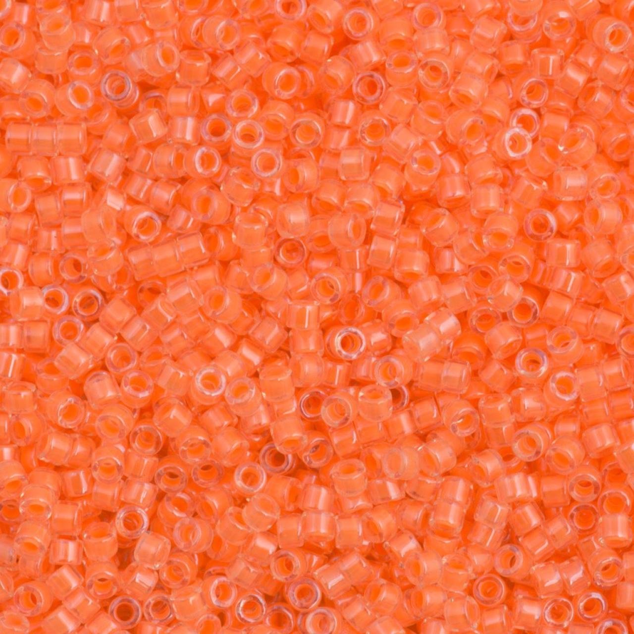 Delica 11/0 DB2033 Luminous Creamsicle