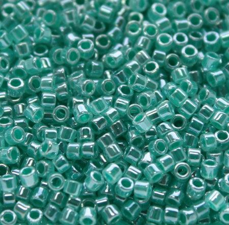 Delica 11/0 DB0238 Lined Crystal Green Aqua Lust — Imaginea 1