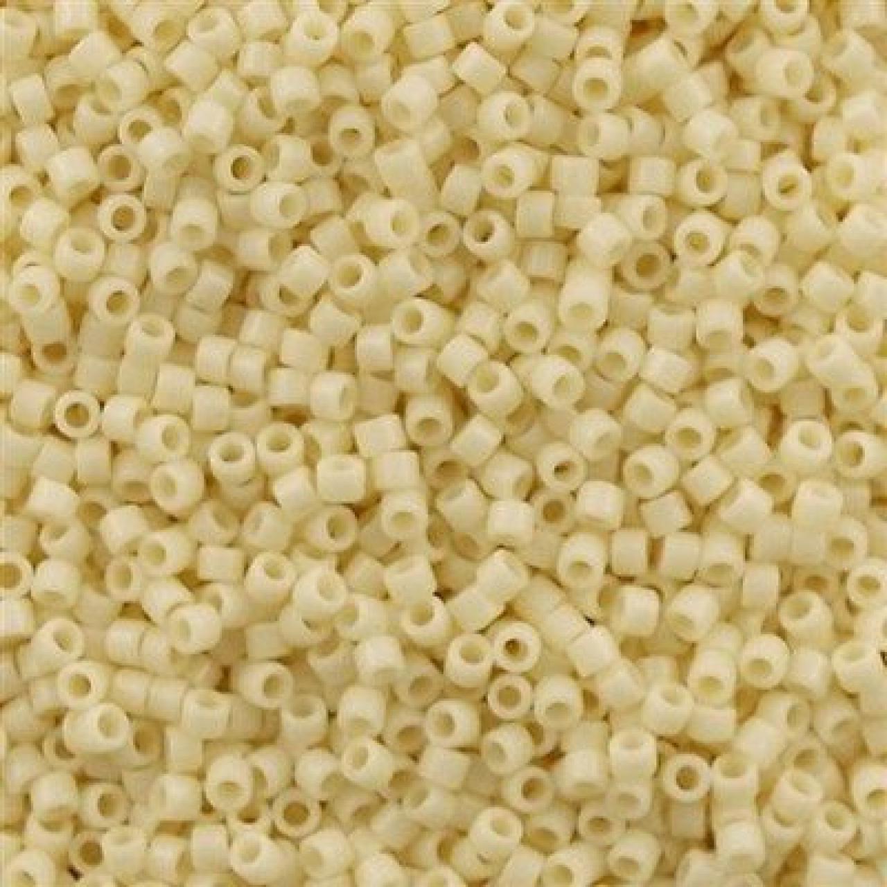 Delica 11/0 DB0732 Opaque Cream