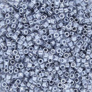 Delica 11/0 DB0242 Lined Crystal Grey — Imaginea 1