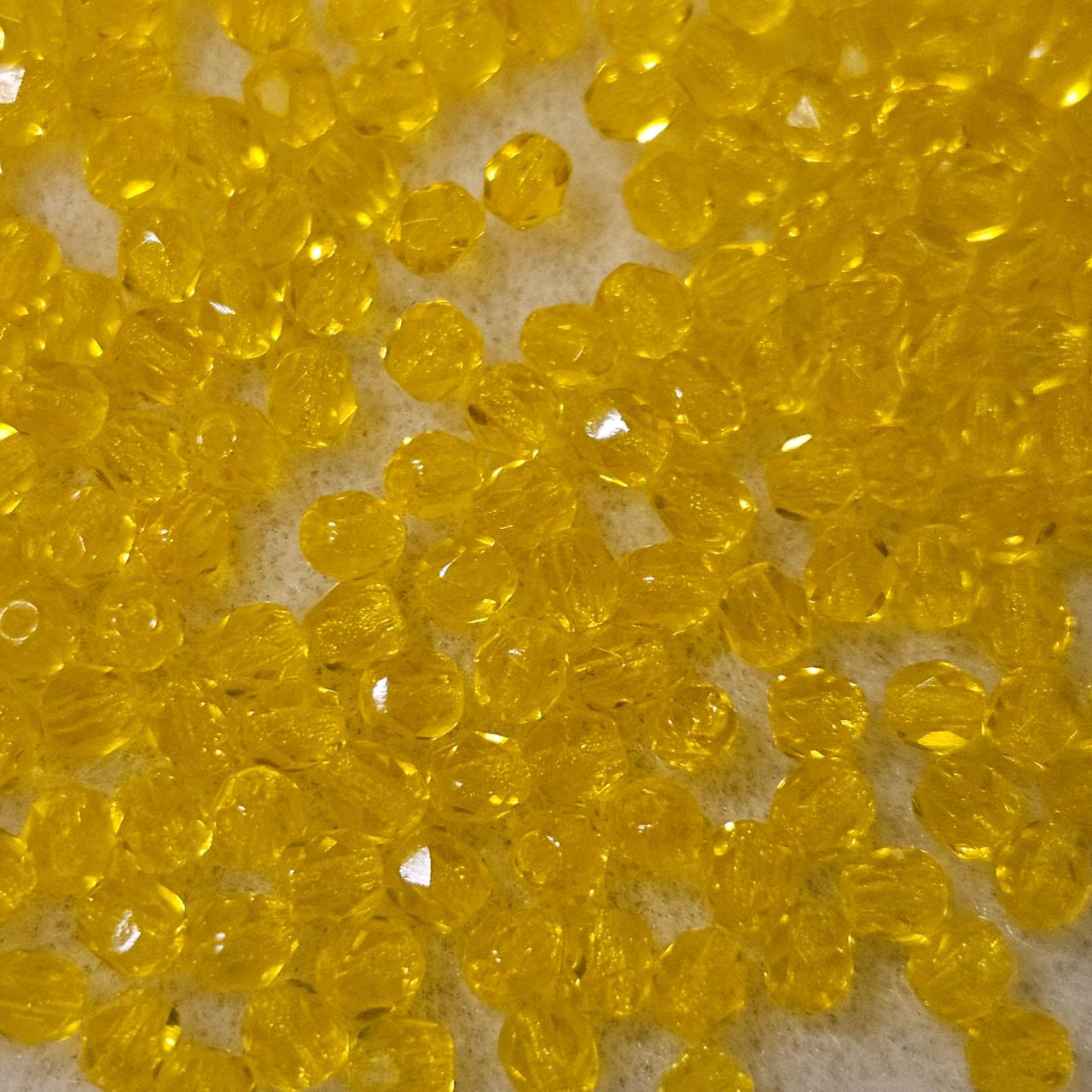 Margele Cehesti Fire-Polish Lemon 4mm 80020