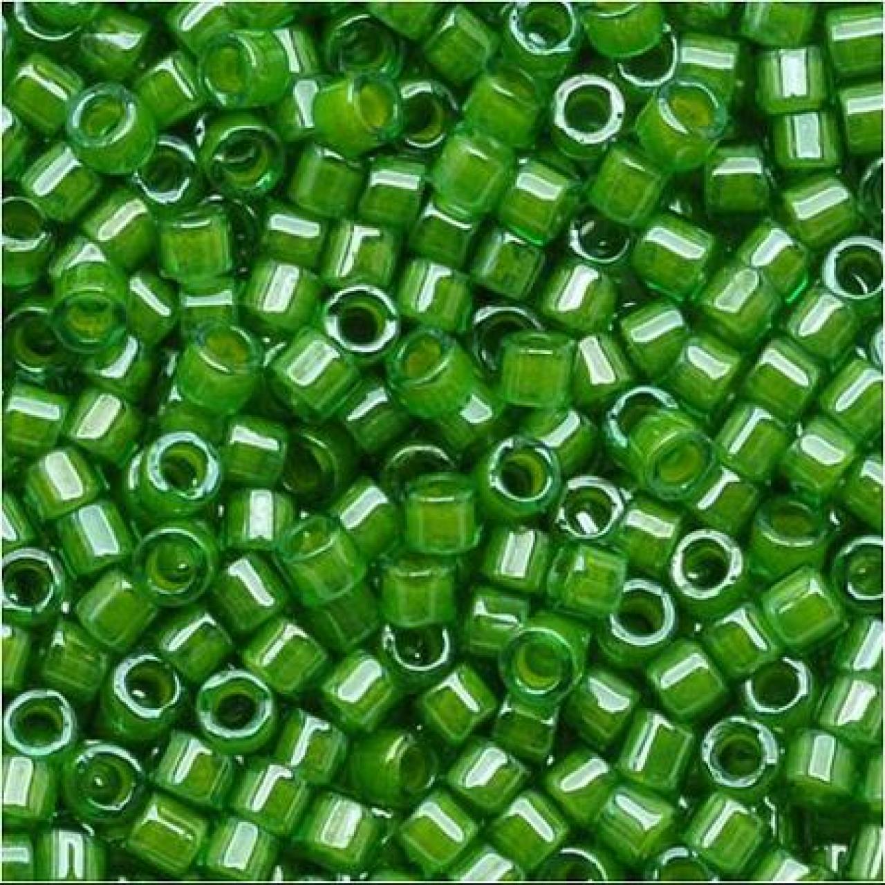 Delica 11/0 DB0274 Lined Green Lime